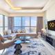 Spacious 2 Bedroom Apartment in DAMAC Towers by Paramount Dubai with Pool Gym Free Parking Sleeps 4 by Stayfinity, Dubaï - Photo 1