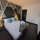 Hotel-style rooms - Private en-suite, Kitchen Facilities & Private Parking available, Swansea - Foto 3