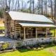 Hot Tub, Fire Pit and Creek Access Whittier Cabin!, Whittier (fotografie 3)