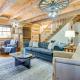 Hot Tub, Fire Pit and Creek Access Whittier Cabin!, Whittier (fotografie 4)