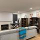 Modern bedroom in Weymouth with private bath, Weymouth (fotografie 9)