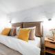 Forest Villa Private Apartment with Balcony & Parking - Hublou Home 5, Sinaia - Kuva 8