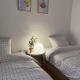 The Full House 10 minutes walk from Hongik University Station 5 single beds and free luggage storage, Seúl - Foto 9