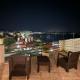 Live the Beach Life, Duplex Apartment with Beach Views Just 3 Minutes from the Ocean, São Martinho do Porto