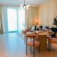 Stylish 2BR with Panoramic Creekside Views, Dubai - Photo 7