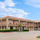 Super 8 by Wyndham Grand Prairie Southwest, Grand Prairie