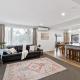 3BR near Tamaki River-Patio&Parking I Zodiak Stays, Окленд - Фото 8
