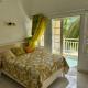 3bedroom house, pool & garden!, Calodyne (fotografie 8)