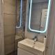 Stylish annexe with private entrance, four persons, Sanderstead (Foto 8)