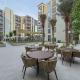 Vibrant 1BR With Airy Patio, Beach, Pool and Gym Access, Dubaj - Fotografie 8