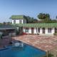 Golden Cove by VEO - Part of StayVista with Bonfire, Pool, Jairāmpura - Foto 1