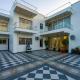 ELIVAAS AdhiVa 5-BHK Farmhouse with Private Pool, Bar & Lush Garden, Bahora - Fotografie 1