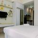 Restful and Comfortable Studio Transpark Bintaro Apartment By Travelio, Tangerang - Foto 4