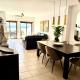 Live the Beach Life, Duplex Apartment with Beach Views Just 3 Minutes from the Ocean, São Martinho do Porto (fotografie 7)