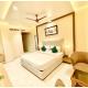 HOTEL LUXUARY VEDANGAM Near Shree Kashi Vishwanath Temple and Ganga Ghat - Luxuary And Spacious Room - Fully Air Conditioned Hotel - Restaurant - Lift Facilities - A Top Rated Hotel, Kashi - 写真 7