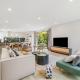 Family Spacious Takapuna Home Parking Netflix, Окленд - Фото 7