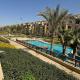 3 master bedrooms on pool, Kair