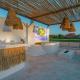 Villa PACA - Rooftop, Outdoor Cinema & 2 Pools Overlooking Rice Fields Canggu - Foto 3