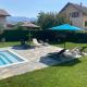 VILLA DES JASMINS - APPARTEMENT AVEC PISCINE PRIVEE- Entrelacs, Albens (Foto 3)