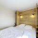 Tiny House bois avec terrasse, piscine, wifi, animaux admis, parking - 200m de la plage - FR-1-361A-88, Jullouville-les-Pins (fotografie 8)