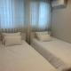 5-Minute Walk from Hongdae Station, Hotel-Style Bedding, 2 Rooms, Washer Dryer, Seúl - Foto 6