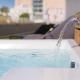 The Industrial Loft - Private Rooftop & Jacuzzi, Athen - Foto 9