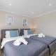 Stylish 4-bedroom, 2-Bathroom Home in Brightside Avenue Staines - Photo 8