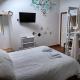 Voyage Hostel - Ensuite Family Rooms with shared kitchen, Douglas