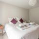 Plantagenet, A Historic Country Cottage with Pool and Hot Tub, Boughton Aulph (foto 9)