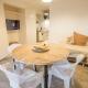 FOREST and OCEAN Nest with Self-Service Breakfast - AC, Monkeys, Pet Friendly with a Fee, Subic Bay Intl (Foto 4)