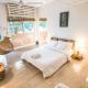FOREST and OCEAN Nest with Self-Service Breakfast - AC, Monkeys, Pet Friendly with a Fee, Subic Bay Intl (Foto 2)
