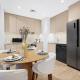 Family 2BR Near Creek, Shops, Dining & Top Attractions, Dubaj - Fotografie 3