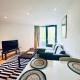 Spacious and Luxury 2 bed 2 bath Just 5 minutes walk from the underground, Londýn - Fotografie 9