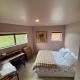Sandy Toes & Netflix Nights, Relaxing Auckland Retreat, Окленд - Фото 3
