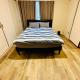 Two bed rooms with three large beds close to Shinsaibashi, Ósaka - Fotografie 5