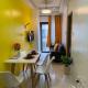 Lemon Room in S Residences near MOA, Airport, US Embassy by Prime Stay, Manila - Foto 4
