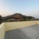 Mountain Gaze Villa - The Dream Stays ll 4 Ac rooms ll Big Pvt Pool ll Hill View, Lonavala - Foto 6