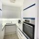 Apartment near Albert Beach with Terrace, クノック・ヘイスト - 写真 3