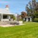 Norfolk House, Luxury Villa With Spa and Lake Views Taupo - Photo 9