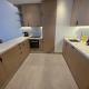 Elegant 1BR with Balcony PearlHouse Luxury Living!, Manáma (fotografie 10)