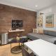 Rustic NYC Apartment in Trendy Hudson Yard, New York - Photo 6