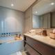 Stylish 2-Bedroom Luxury Stay in Downtown Dubai with Burj Khalifa & Fountain Views, Dubai - Foto 8