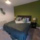 Contractor's Ideal 3 Bed, 2 Lounge in Addlestone, Addlestone (Foto 4)