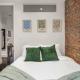 NYC's Prime Location Upscale 2BR, New York - Photo 3