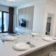 TUDORS Lake View Apartment, Mamaia - Foto 7