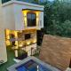 Villa Chica, Тепостлан