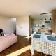 Close to New Lynn train station 3 bedroom townhouse, Окленд - Фото 2