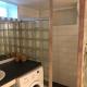 One room apartment near beach, ラルヴィク - 写真 8