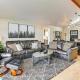Lakefront Retreat with Kayaks, Paddle Boards and Deck!, Nine Mile Falls (fotografie 3)