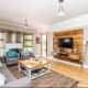 3 bedroom house in Douglasdale